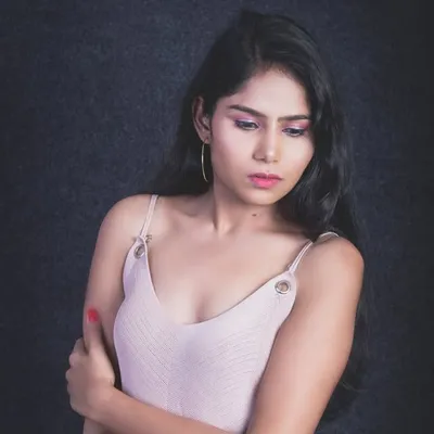 Khushi romil jain profile