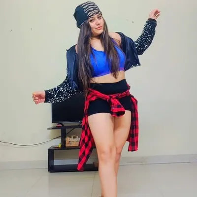 Dr Khushi Chauhan profile