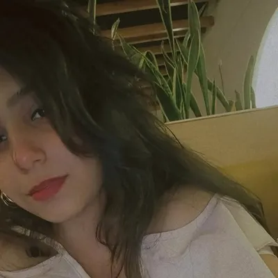 Khushi Gupta profile