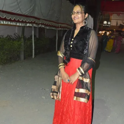 khushboo profile