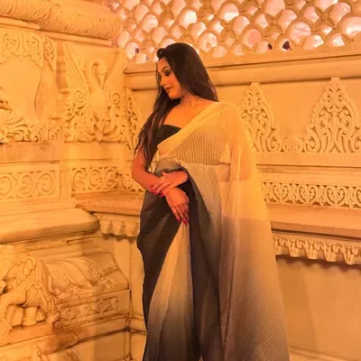 Khushi Vernekar 𝕂𝕍🔱 profile