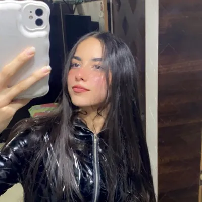Khushi Narula ♠️💫 profile