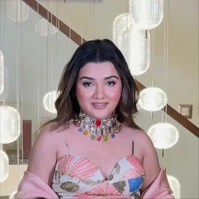 Khyati Chauhan| Bridal Makeup Artist profile