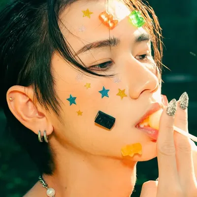 Kiw 陳偉奇 profile