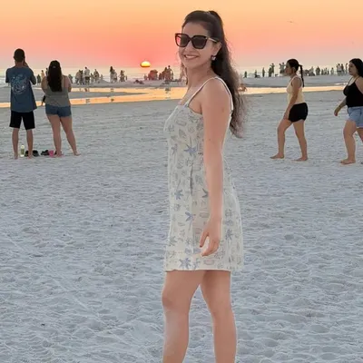 Ayushi tandon profile