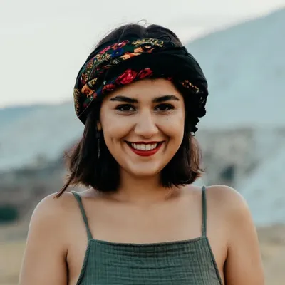 Kimia Foroughi profile