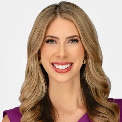 Kim Castro profile