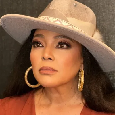 Kim Fields profile