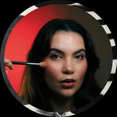 Kimlyn Sisam | MAKEUP ARTIST Cape Town profile