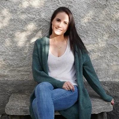 Jessica Caroline profile