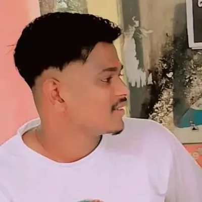 ꧁☬ಕನ್ನಡಿಗ☬༺꧂❤❤💛💛 profile