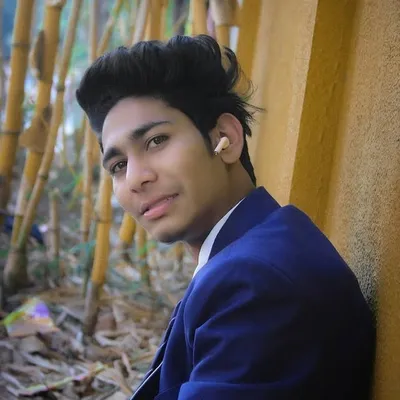 Mr.KHAN😎 profile