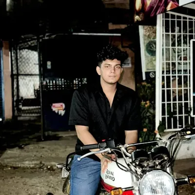 kiran ๐งธ๐ profile