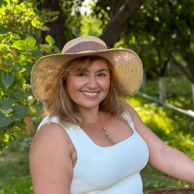 Anna Demirian profile