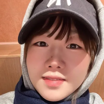 강긍정씨 profile