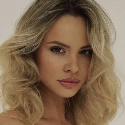 Klaudia | LA model profile