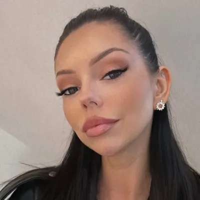 Klaudia profile