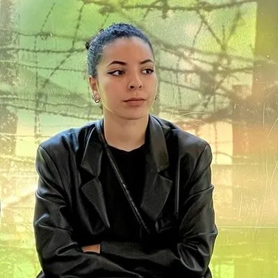 Amira profile