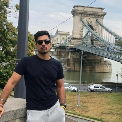 Manish Kochar profile