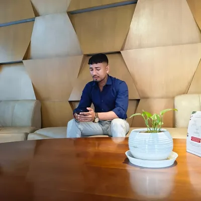 โ ๐ฆโ๐ทโ๐ณโ๐ฆโ๐ปโ(๐ ๐จ๐๐ข๐ง๐๐จ profile