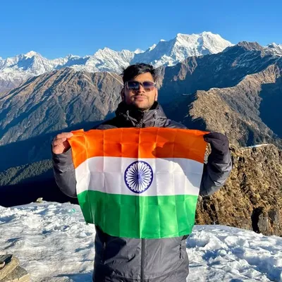 Vikas Dwivedi || Food & Travel profile