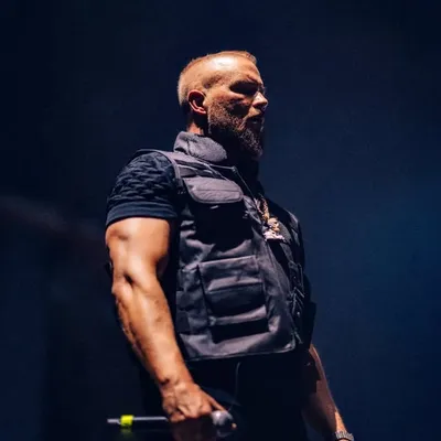 FELIX BLUME profile