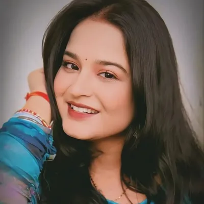 Komal Tiwari profile