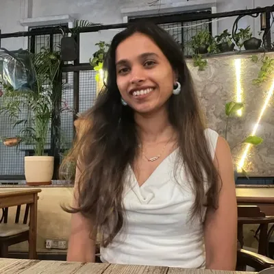 komal kothawale profile
