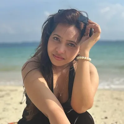Komal Dubey profile