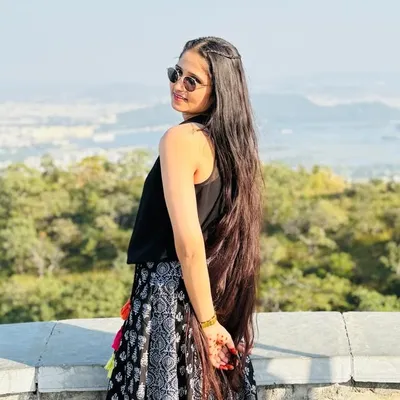 Komal Shekhawat profile