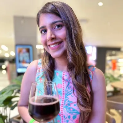 Komal Chawla | Travel & Lifestyle Blogger | profile
