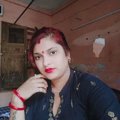 Komal Gupta profile