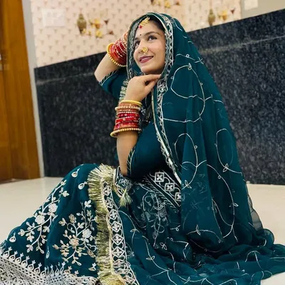 Komal Soni profile