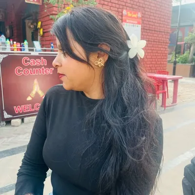 Komal Mourya profile