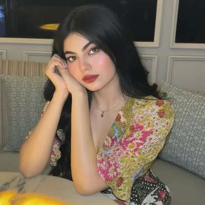 komal sandhu profile