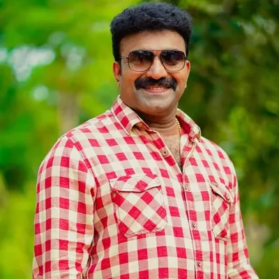 kottayam Nazeer profile