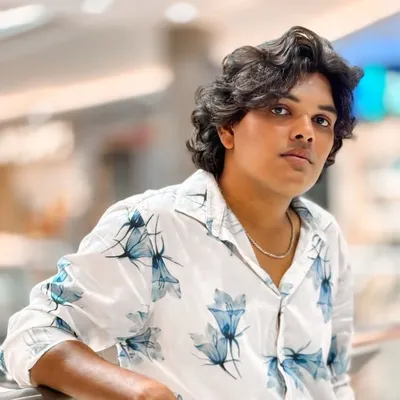 KReZy pAvAn profile