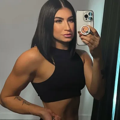 Kristen Cas • Nutrition & Fitness Coach profile