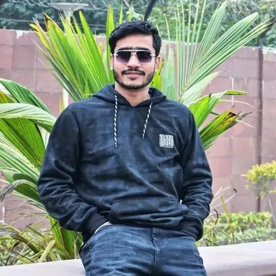 KRISHNA YADAV ๐ profile