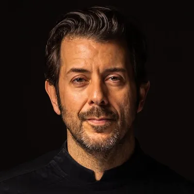 Kriss Harvey profile