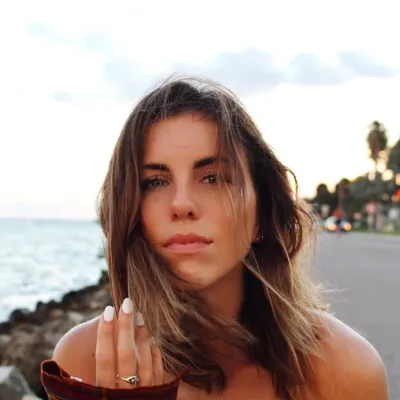 Kristen Hutchins profile
