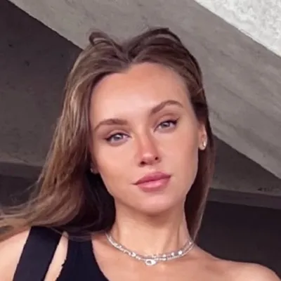 KRISTINA SMOLYAR / Content Creator / Influencer profile