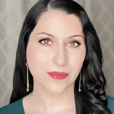 Krisztina Williams | Beauty Content Creator profile