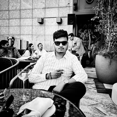 𝐊𝐫𝐢shna Enchewad profile