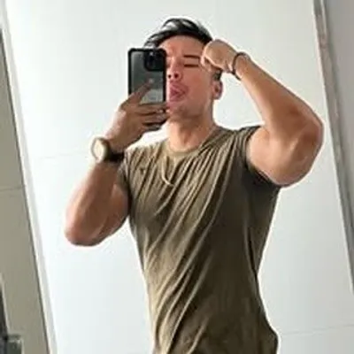 Ian Carlos Torres profile