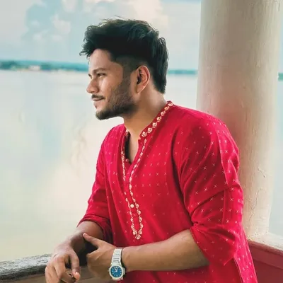 𝘚𝘰𝘶𝘮𝘰𝘫𝘪𝘵 𝘚𝘪𝘯𝘩𝘢📷♐ The KOLKATA Guy | Mobile Videography