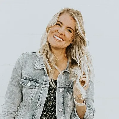 Kristen Clark profile