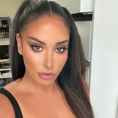 KRYSTAL DAWN profile