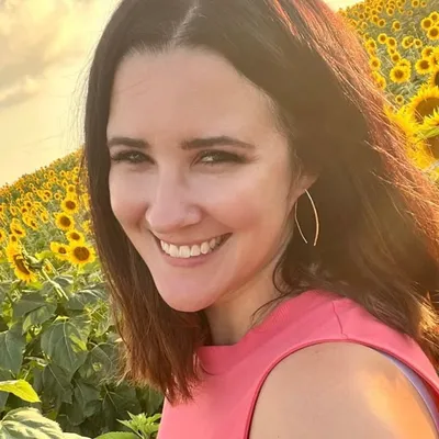 Julie Burton profile