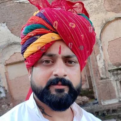 Kuldeep Hans profile